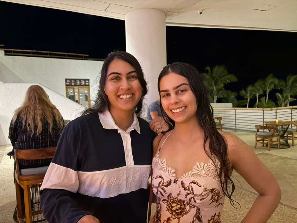 Veda & Her Big Sister, Ria — photo 11